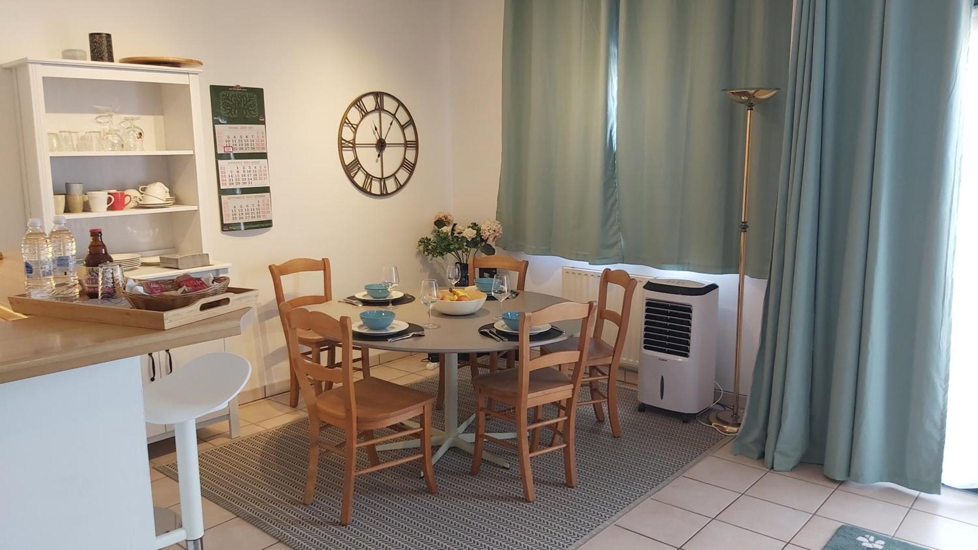 Lln Lodge Louvain-la-Neuve Eksteriør bilde
